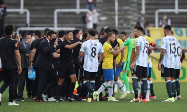 乐彩网走势图-巴阿大战闹剧前后 ：“隐藏主角”英超是怎么想的？